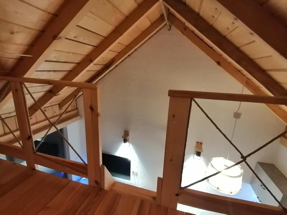 Villa Widokowe Stodoly Bieszczady à Lesko Extérieur photo