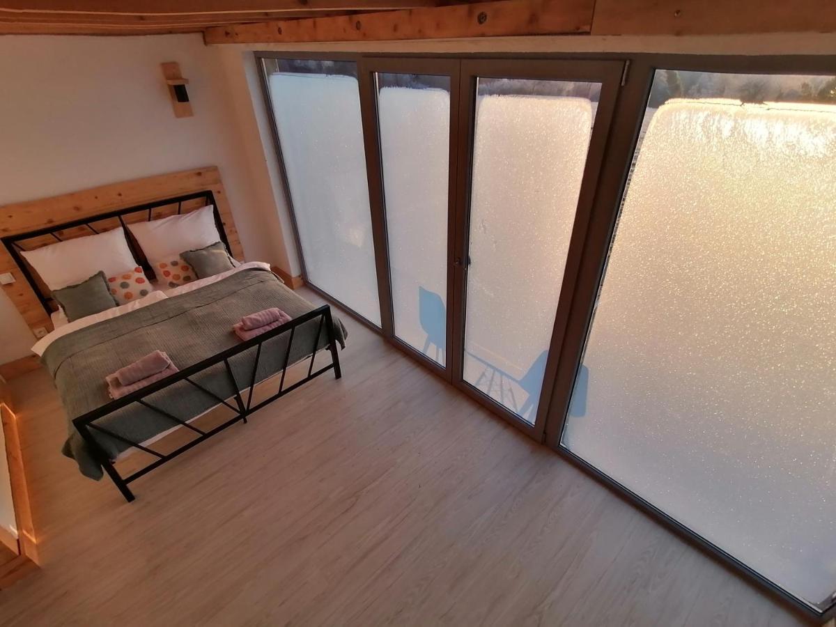 Villa Widokowe Stodoly Bieszczady à Lesko Extérieur photo