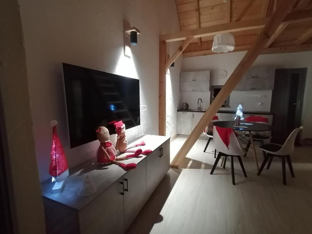 Villa Widokowe Stodoly Bieszczady à Lesko Extérieur photo