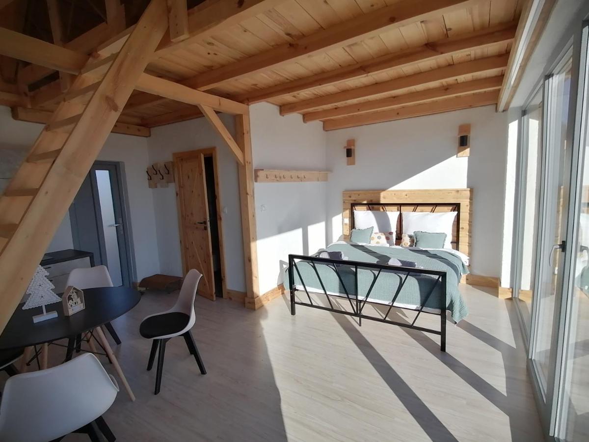 Villa Widokowe Stodoly Bieszczady à Lesko Extérieur photo