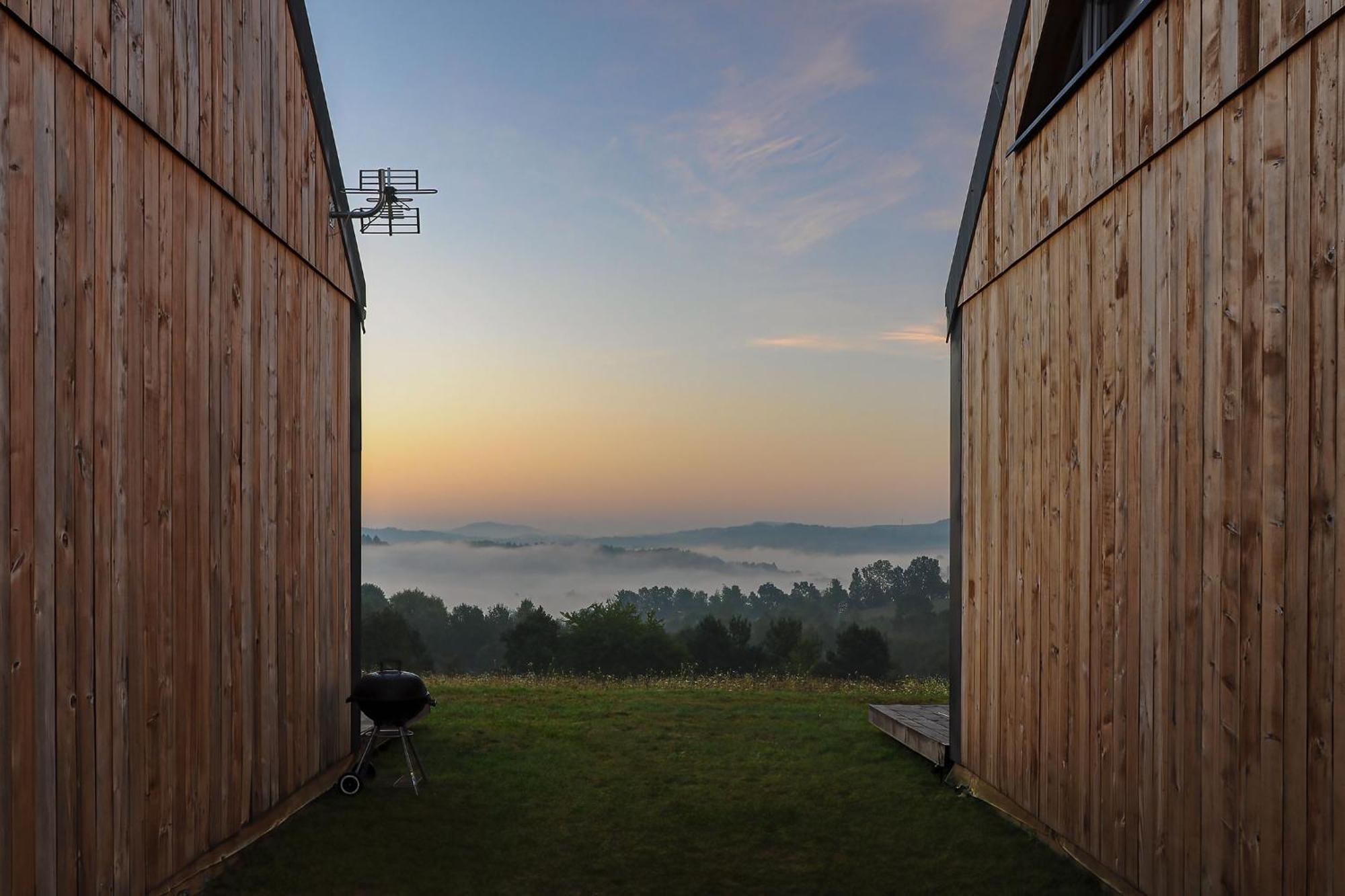Villa Widokowe Stodoly Bieszczady à Lesko Extérieur photo