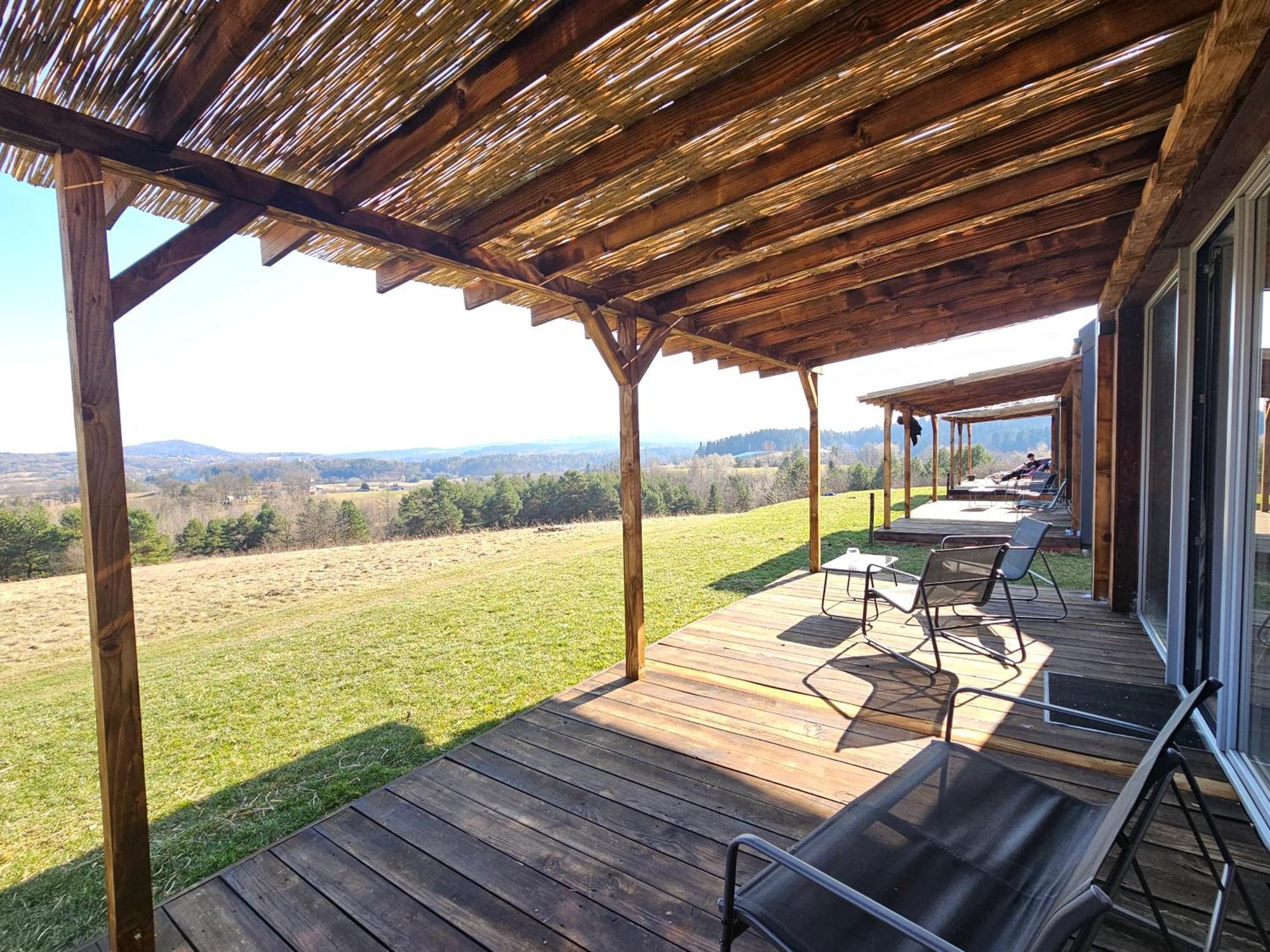Villa Widokowe Stodoly Bieszczady à Lesko Extérieur photo